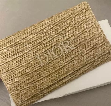 dior clutch stroh